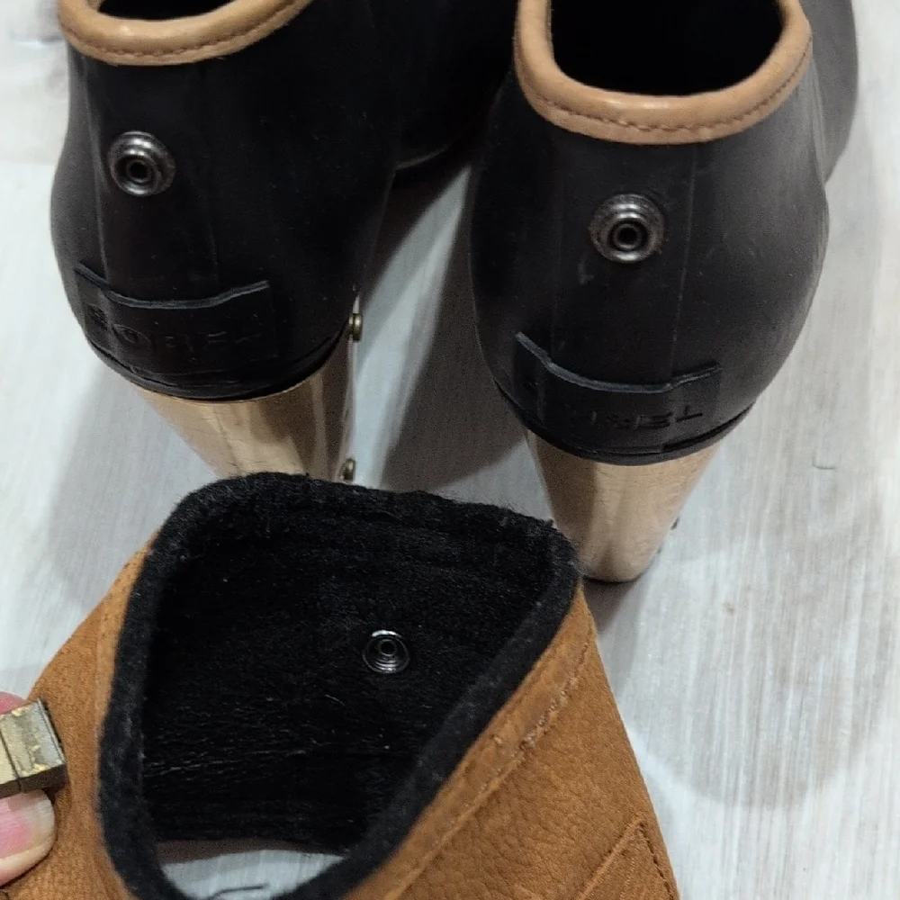 Sorel Women's Black and Tan Heeled Boots - Picture 6 of 10